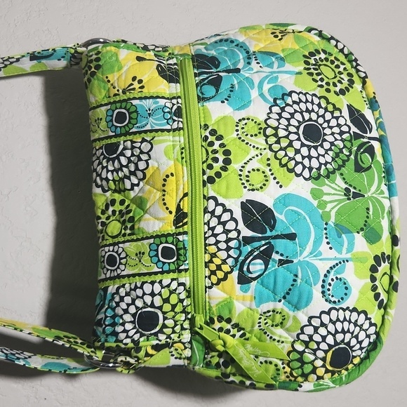 Vera Bradley Womens Crossbody Purse Saddle Up bag Lime's Up retired print - Picture 6 of 16